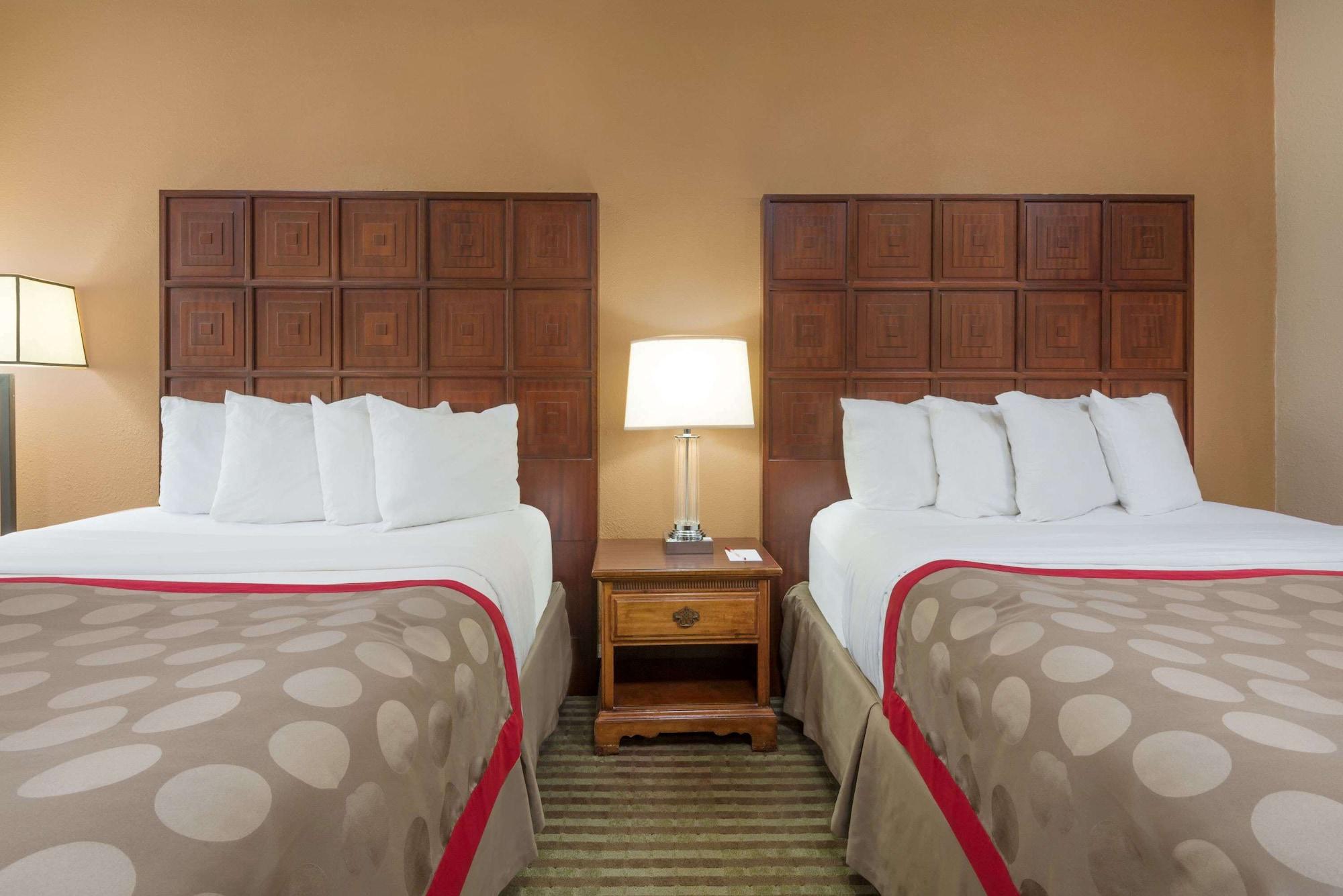 Hotel Ramada By Wyndham Columbus North Westerville Exteriér fotografie